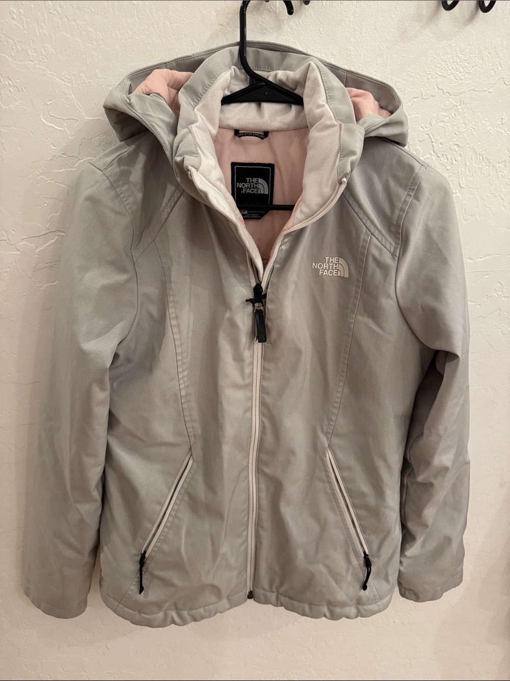 The North Face Women's Light Gray Ski Jacket with Soft Pink Lining